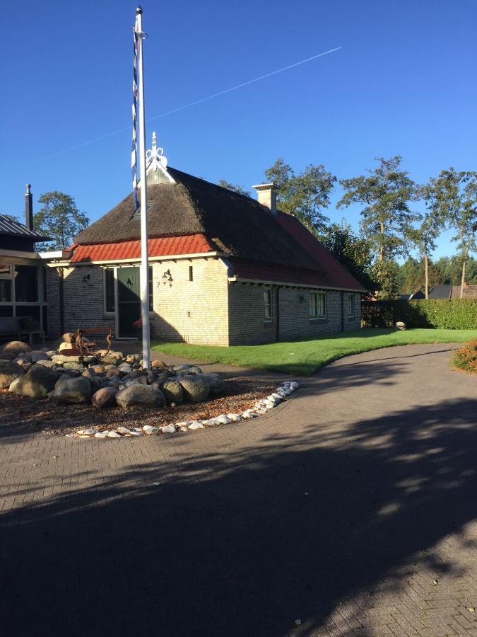 B&B Ut En Thus Sweagerbosk Esterno foto